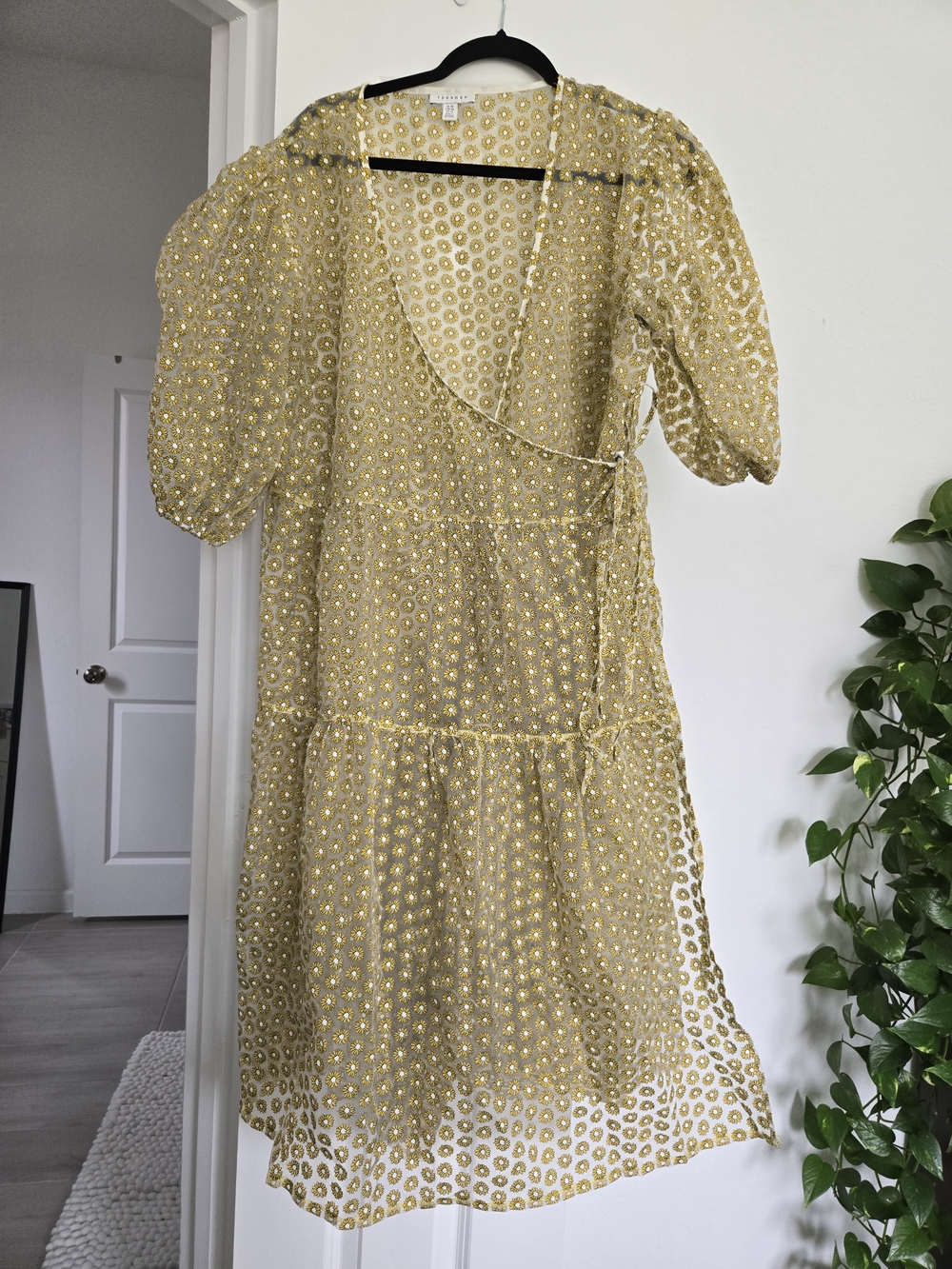 Topshop Gold Wrap Tie Midi Dress with Puff Sleeves. 0026 - Picture 9 of 9
